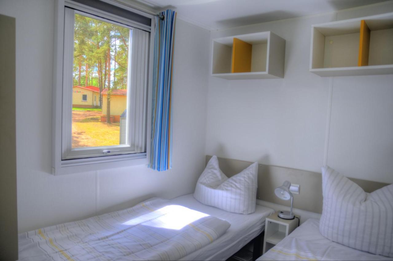 Camping-Und Ferienpark Havelberge Gross Quassow Bagian luar foto