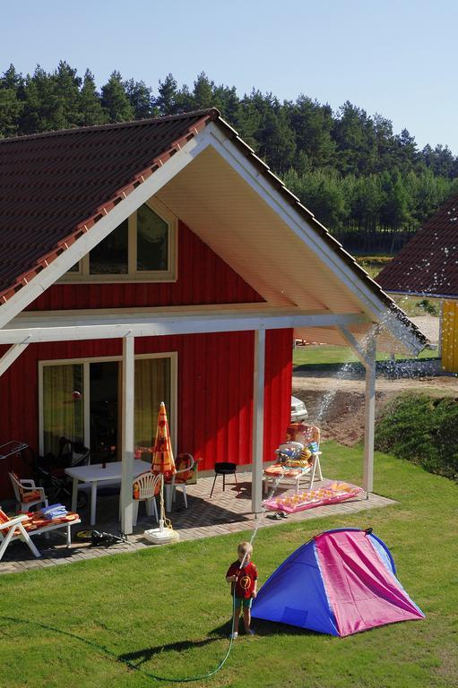 Camping-Und Ferienpark Havelberge Gross Quassow Ruang foto