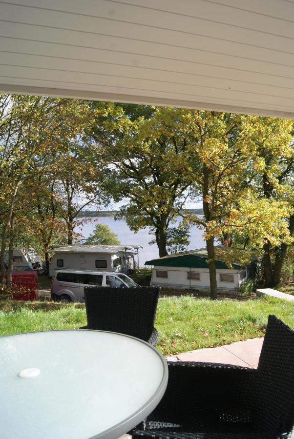 Camping-Und Ferienpark Havelberge Gross Quassow Bagian luar foto